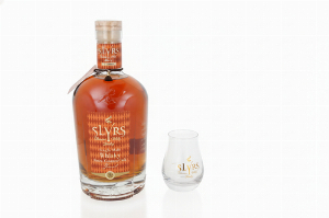 SLYRS Single Malt Whisky Pedro Ximenez Cask Finish 46% vol. 700ml mit Glas