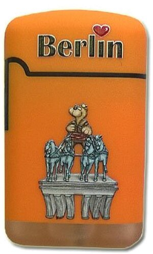 V-Fire Easy Torch Berlin Orange 1 mit Bär auf dem Brandenburger Tor