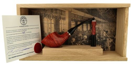 Vauen 175 Years Jubiläumspfeife Braun Glatt Nummer 147 von 175 mit Zertifikat, Pfeifenstopfer und Schmuckkiste Vauen 175 Years Jubiläumspfeife Braun Glatt Nummer 147 von 175 mit Zertifikat, Pfeifenstopfer und Schmuckkiste
