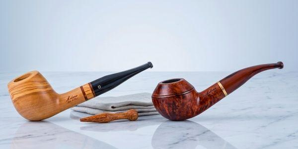 [KI-generiert] Pfeifen der Marke Molina