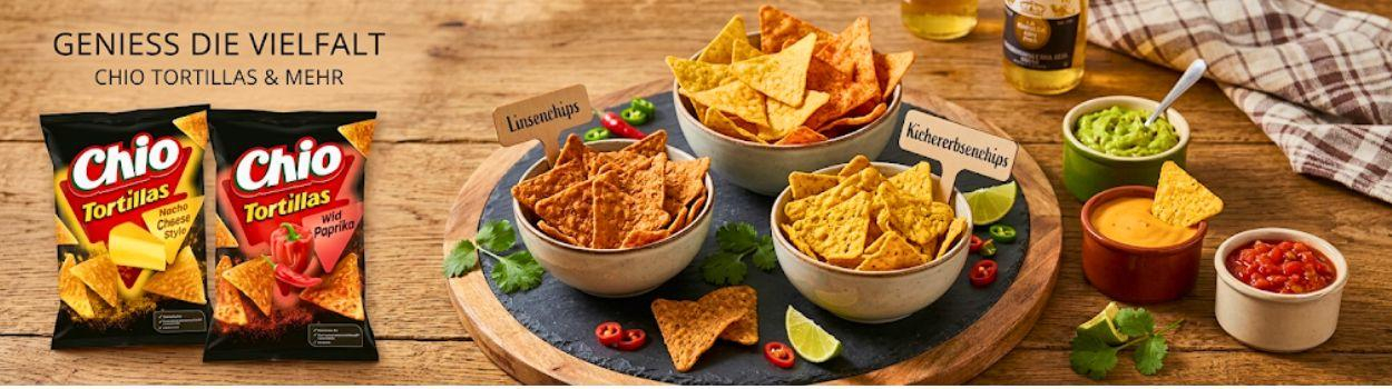 [KI-generiert] Nachos in verschiedenen Geschmacksrichtungen mit Dips