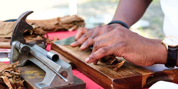 von Hand gerollter Longfiller