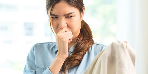 unangenehmer Geruch auf Kleidung unangenehmer Geruch auf Kleidung