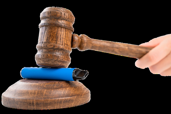 Holzhammer und E-Zigarette